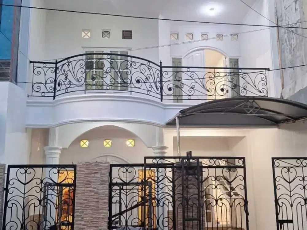 DIJUAL RUMAH CANTIK STRATEGIS 2 LT DI MALAKA SARI DUREN SAWIT JAKARTA