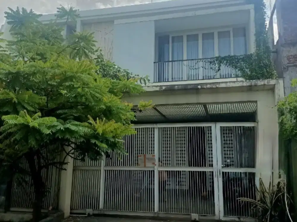 RUMAH VILLA ROYAL PAKUWON CITY STRATEGIS, GARASI 2, CARPORT 2