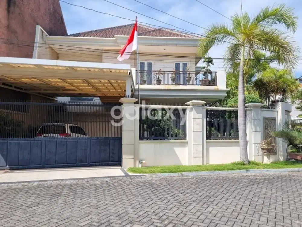 Rumah di Dharmahusada Indah dekat Pakuwon City, Mulyosari (code:FSCGE)