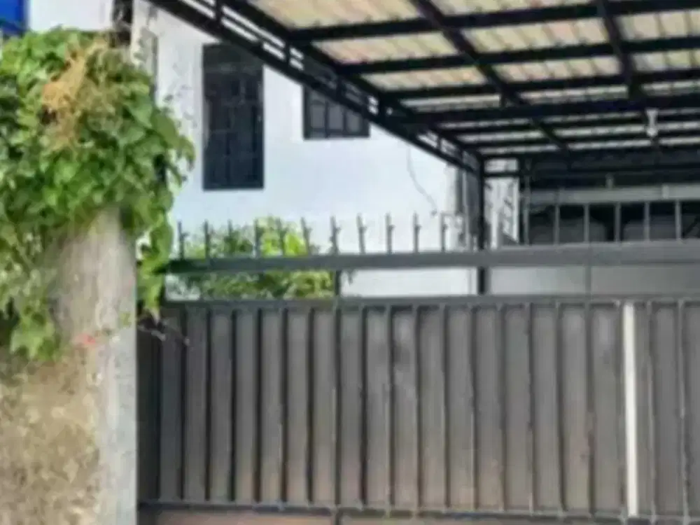 Rumah 2 Lantai Furnished Dalam Cluster Cimanggis