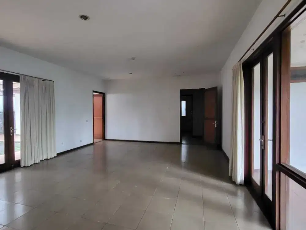 DIJUAL RUMAH/VILLA DI CIUMBULEUIT BANDUNG  --FH