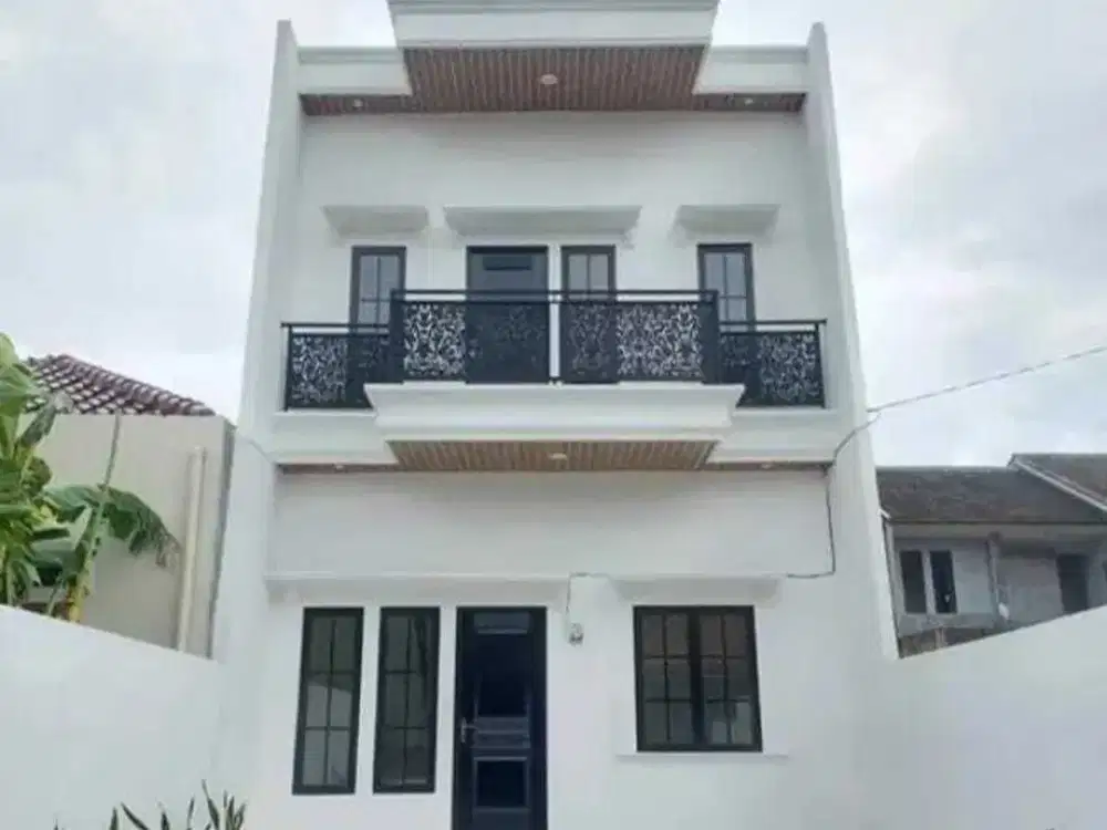 Rumah Baru 2 lantai di Dolog Pedurungan Semarang