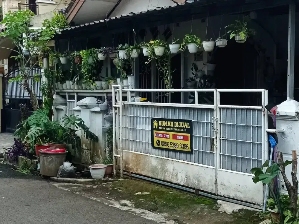 Rumah One Gate Sistem di Sukmajaya 10 menit ke RS Sentra Medika Cisala