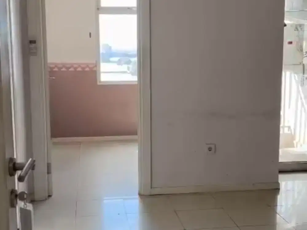 Di jual apartement green Lake sunter twr 2 42m.hoek