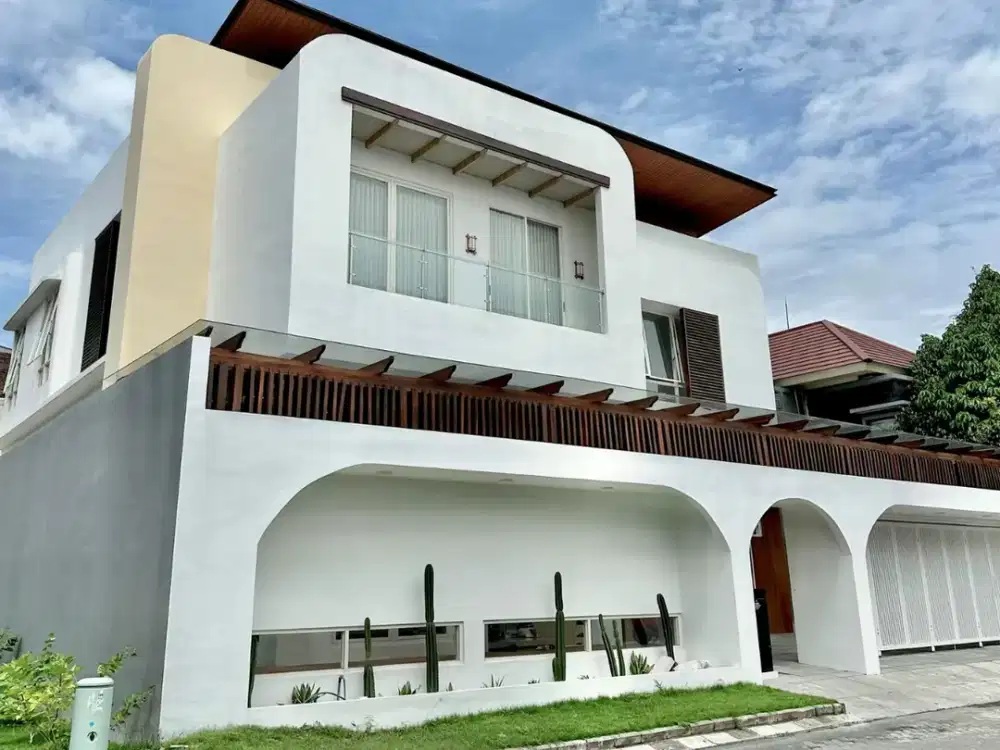 DIJUAL RUMAH KEBONSARI EKVEKA SURABAYA SELATAN MEWAH SIAP HUNI LANGKA