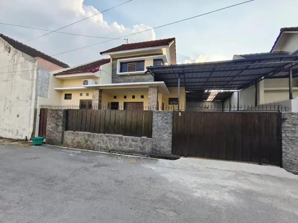 Rumah Bagus Siap Huni Dekat Alana Colomadu