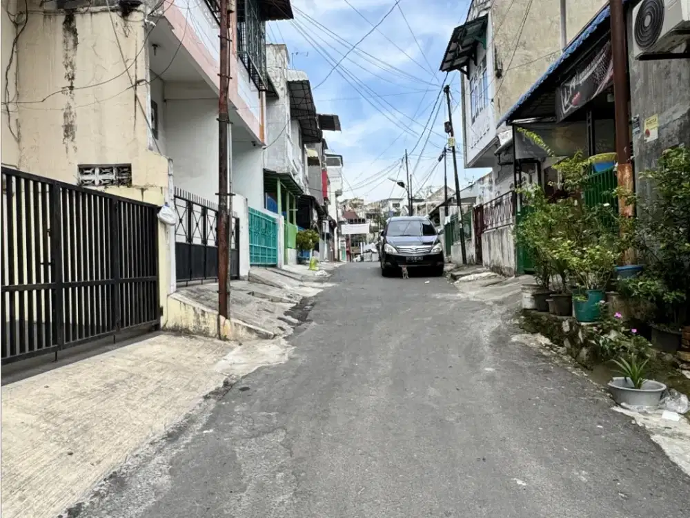 Dijual Rumah JL Pantai Burung 3