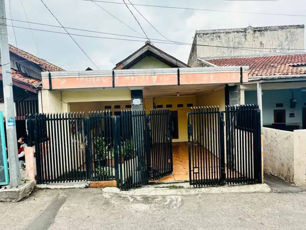 Di jual rumah lt89/89 hrg500jt dekat UIN Bandung cck untuk usaha