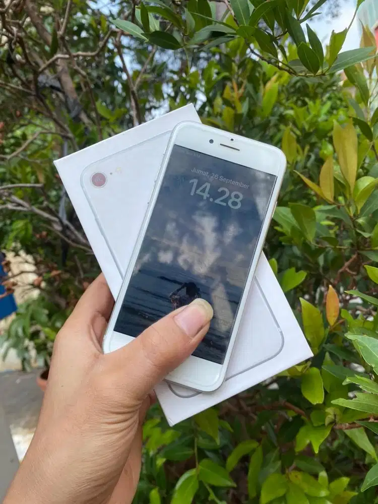 iphone 8 inter 256 lengkap mulus all operator