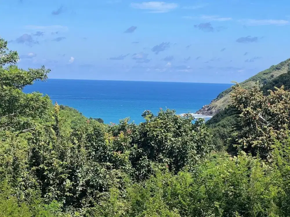 Tanah view laut di Mawun dekat Kuta Mandalika