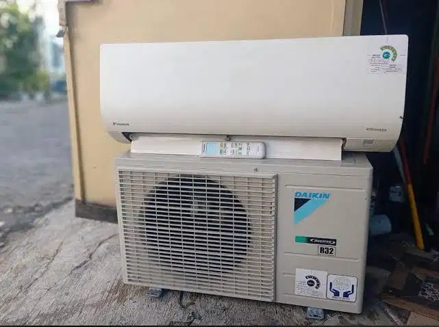 Ac daikin 1/2 pk Inverter baru 7 bulan hemat listrik | include pasang