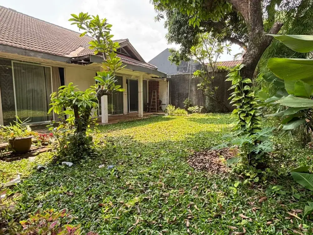DIJUAL RUMAH HITUNG TANAH DI AREA KOMERSIL KEMANG JERUK PURUT JAKSEL