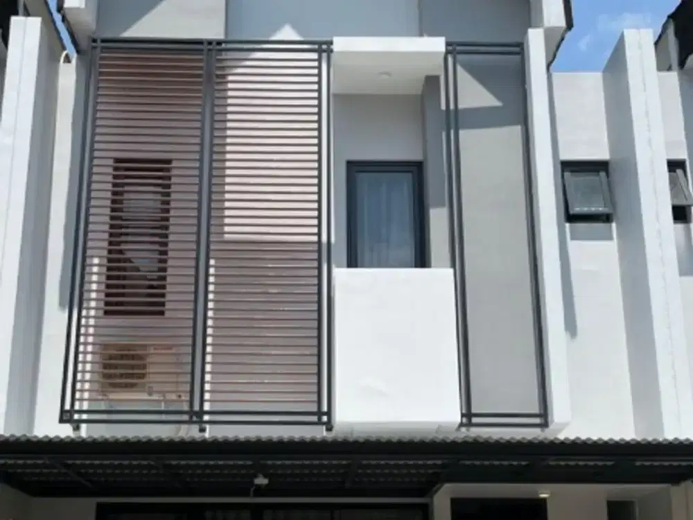 DISEWAKAN RUMAH FF THE MYZA BSD