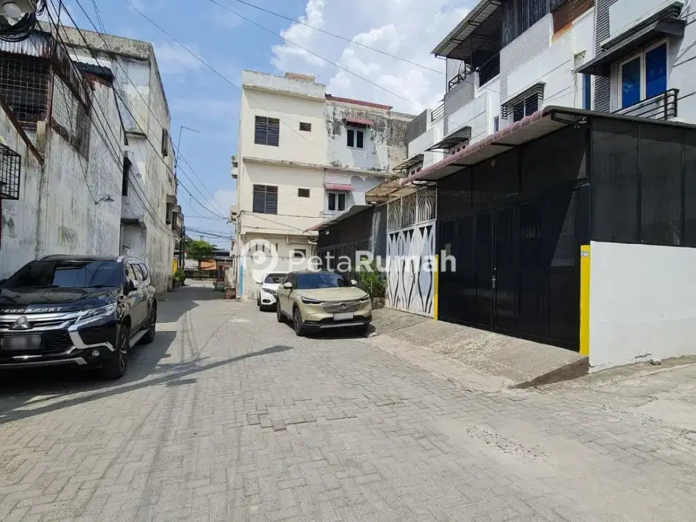 DIJUAL RUMAH JALAN GUNUNG KRAKATAU GANG VIII (Hendy)