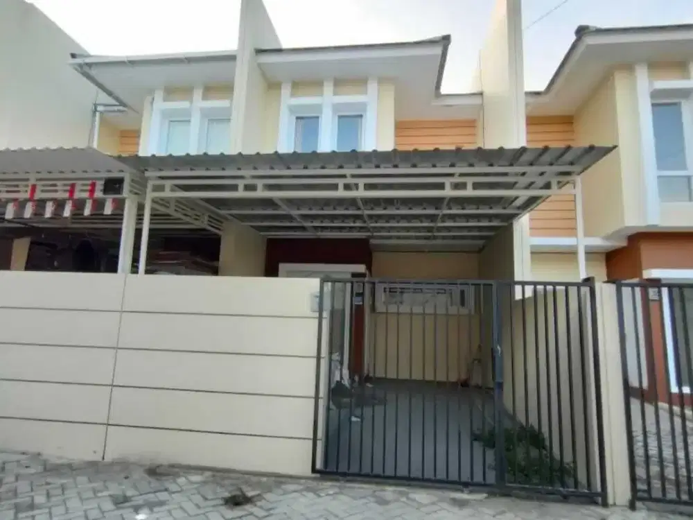 Disewakan rumah 2lantai siap huni Regency One Pogot, dekat kenjeran