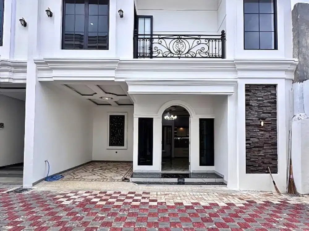 RUMAH BARU SIAP HUNI DIJAGAKARSA DEKAT RAGUNAN JAKARTA