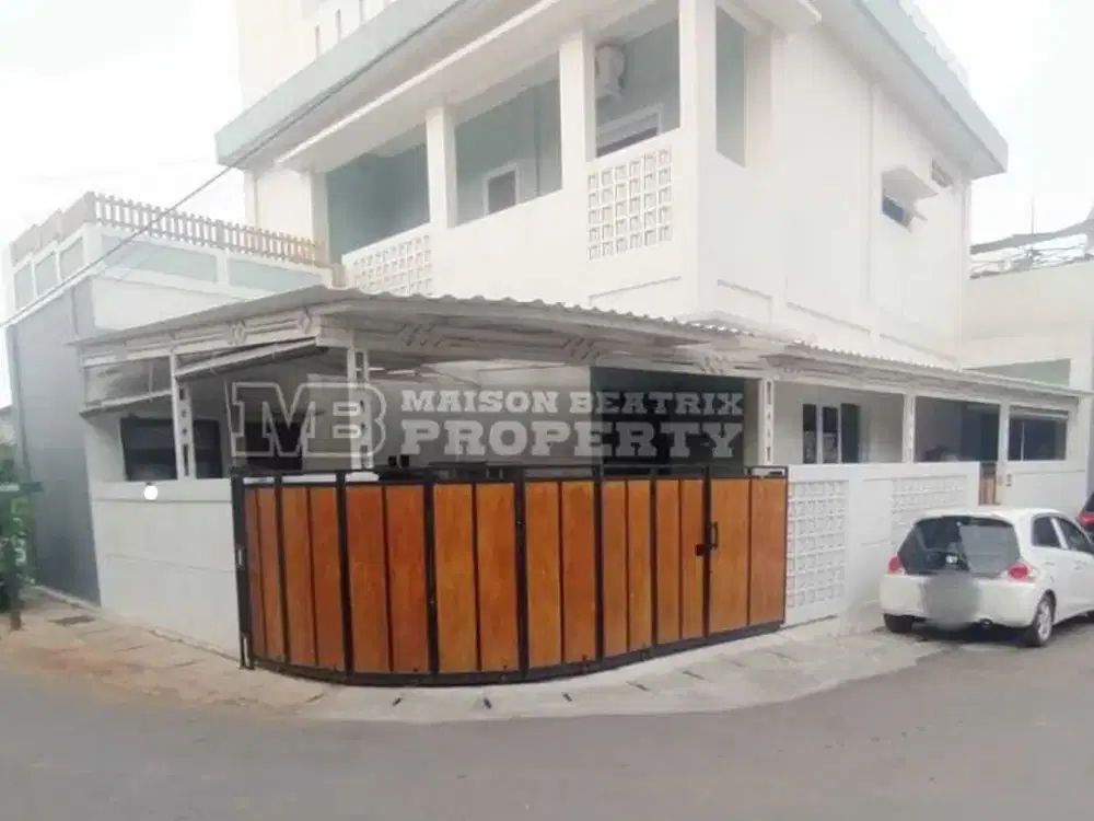 DIJUAL CEPAT RUMAH BAGUS SIAP HUNI LOKASI STRATEGIS DI PERUMNAS DEPOK
