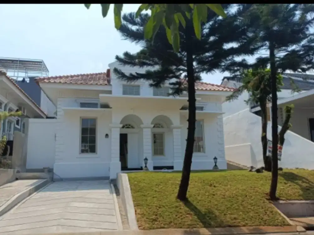 Rumah strategis minimalis di cluster terdepan di Sentul city.