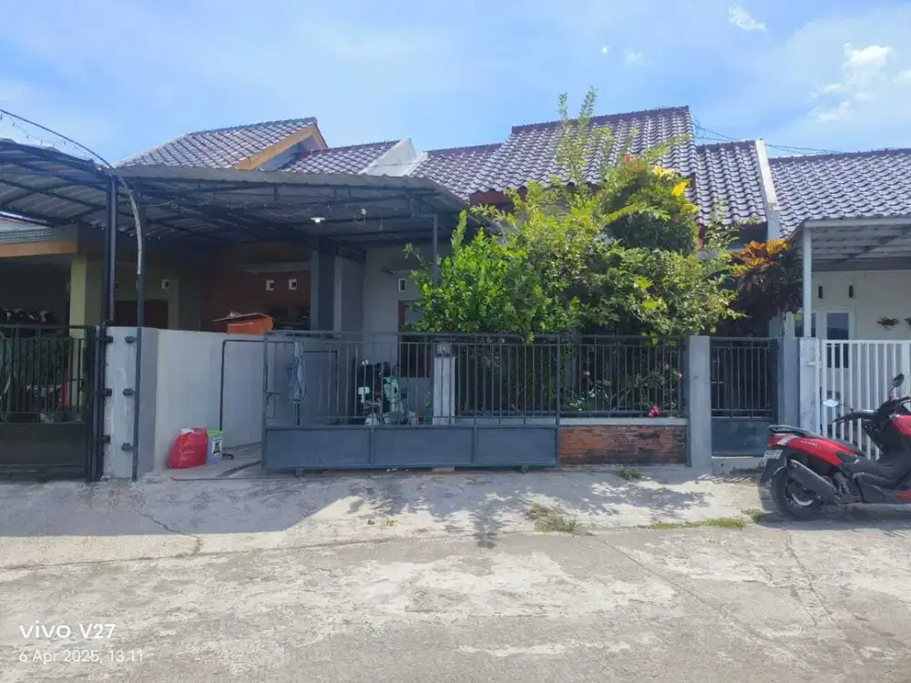 MURAH RUMAH SIAP HUNI 360JT 2 KAMAR TIDUR DEKAT SMAN 1 JETIS.JK13323