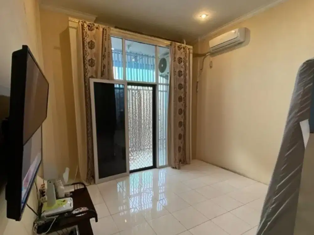 Rumah dalam Komplek Mandala siaphuni terawat murah