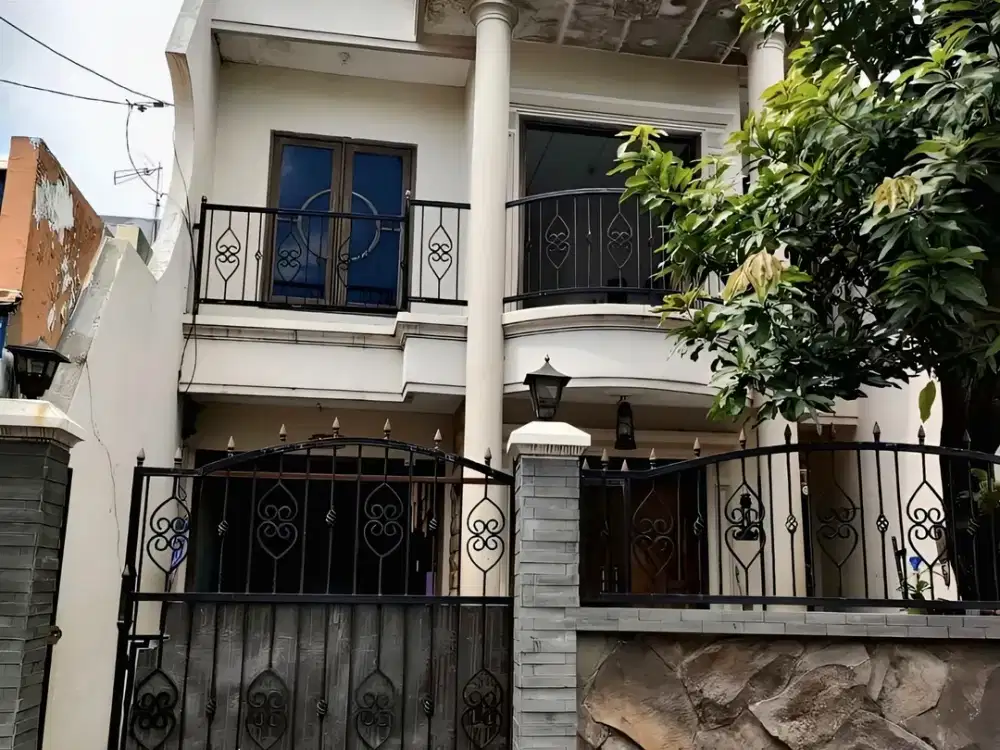 Murah Puolll, Banting Harga Rumah 2 Lantai Siap Huni Di Jagir Sido