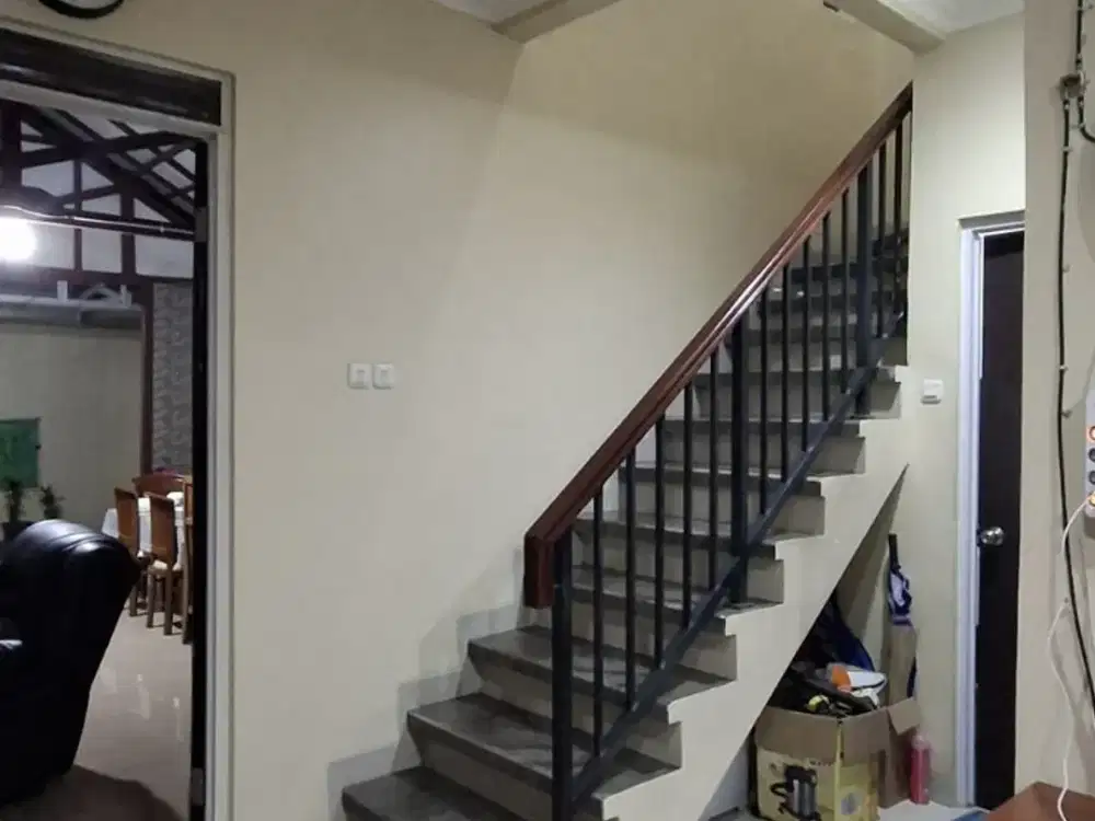 Dijual rumah di metland cluster depan