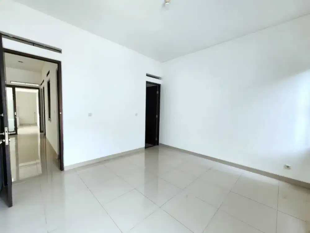 Sewa Rumah Bagus Siap Huni di Batununggal
