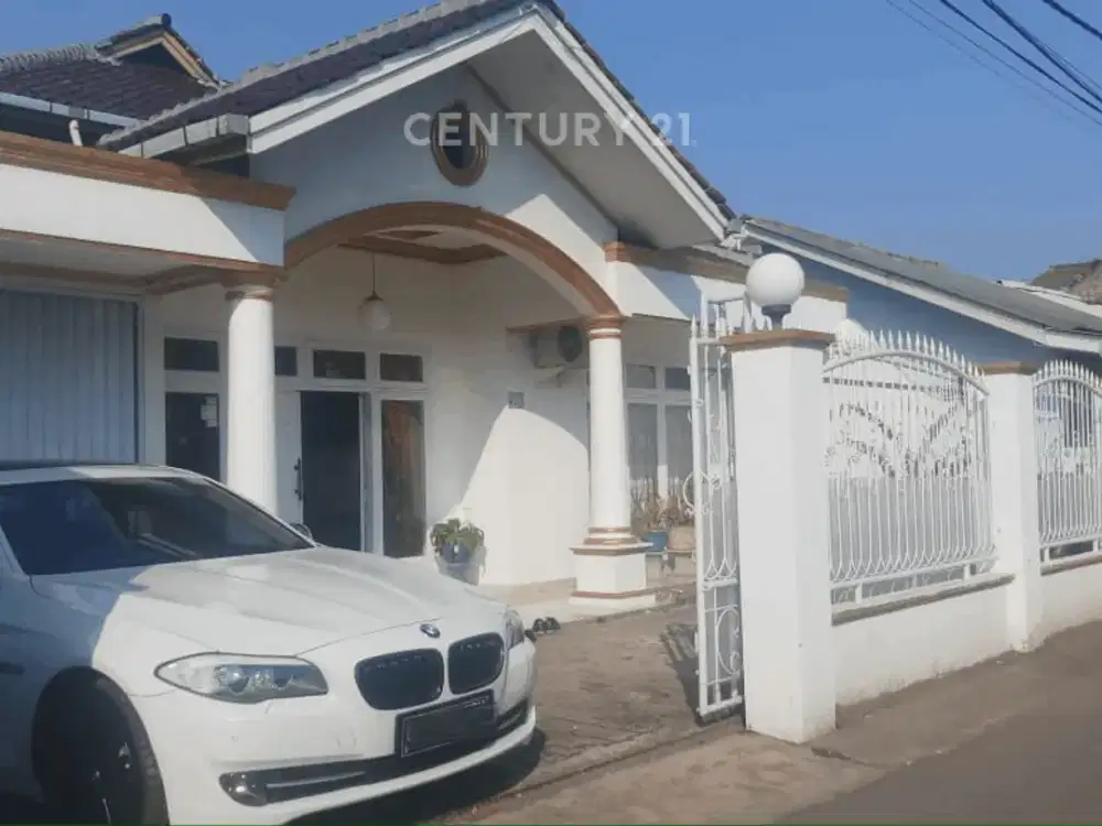Rumah 2 Lantai Terawat Dekat Unpam Di Setu Pamulang DR16661
