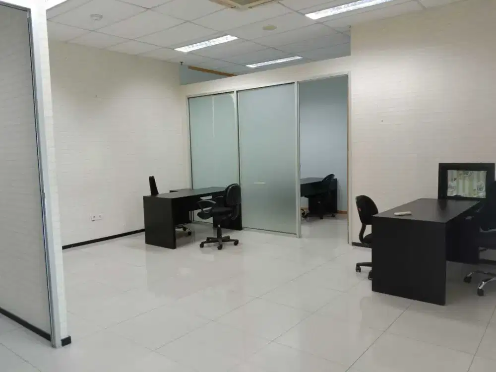 Disewakan Kantor Gedung Wisma Udaya Sunter luas 55sqm Jakarta Utara