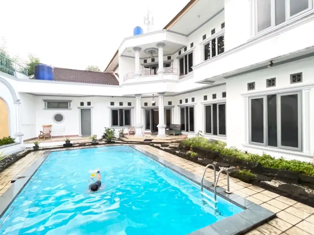 Dijual Villa Mewah View Alam,Harga Menarik - Cisarua Puncak Bogor