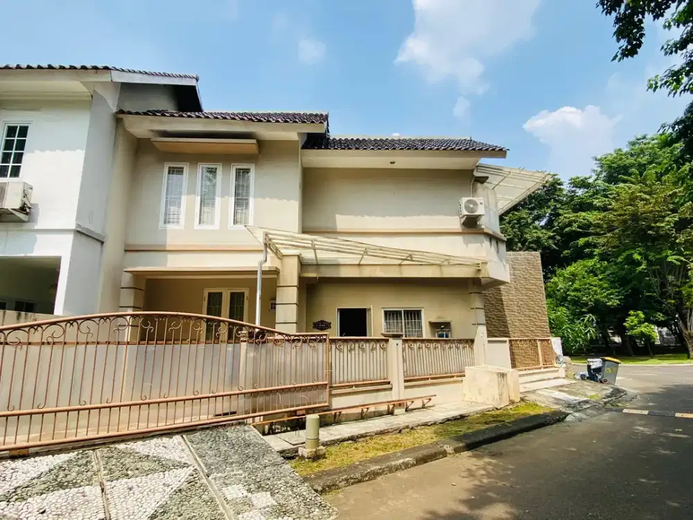 DIJUAL RUMAH SECOND SEMI FURNISHED DEKAT HARAPAN INDAH & JGC SHM