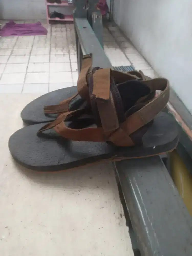 Sendal eiger original minus kotor aja