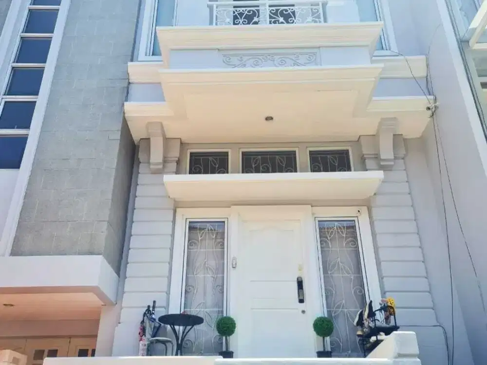 DIJUAL SEGERA RUMAH CANTIK CLUSTER ELISTA VILLAGE - GADING SERPONG