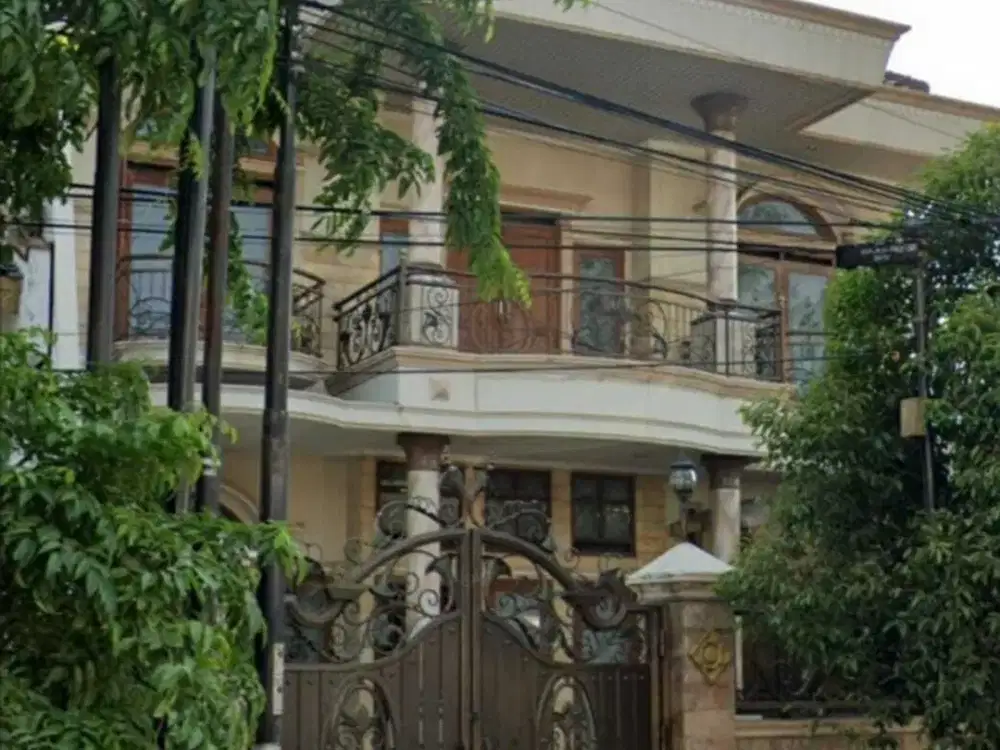 Rumah Tingkat di Gajah Raya Gayamsari Semarang