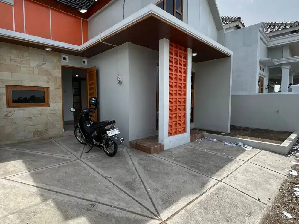 RUMAH SIAP HUNI 3 KAMAR DEPAN JALAN ASPAL DEKAT SMAN 1 BANTUL.JK13328