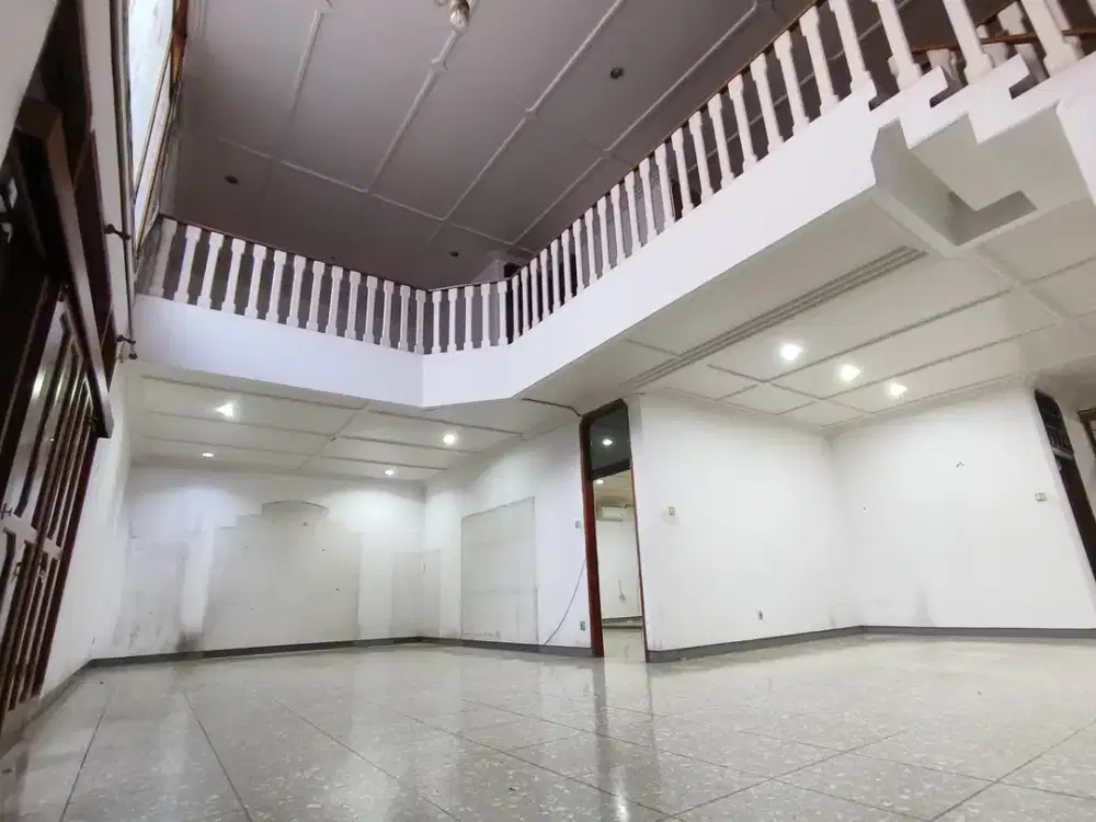 Rumah Besar kokoh sayap Burangrang malabar Bandun
