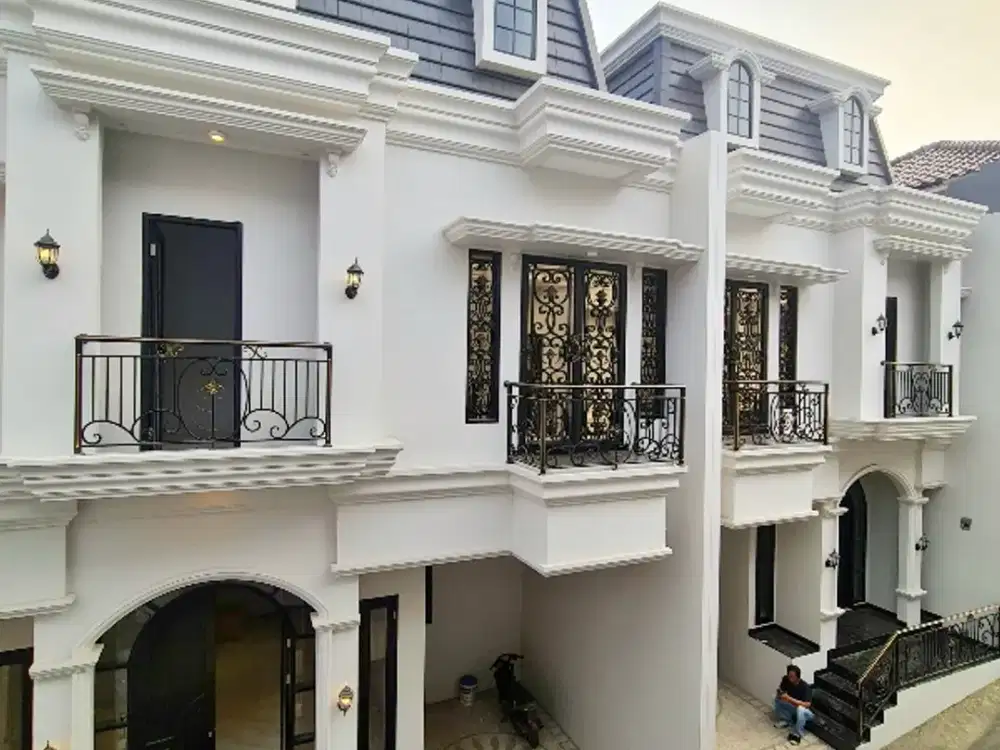 RUMAH BARU MODERN CLASSIC DALAM CLUSTER DI JAGAKARSA MURAH