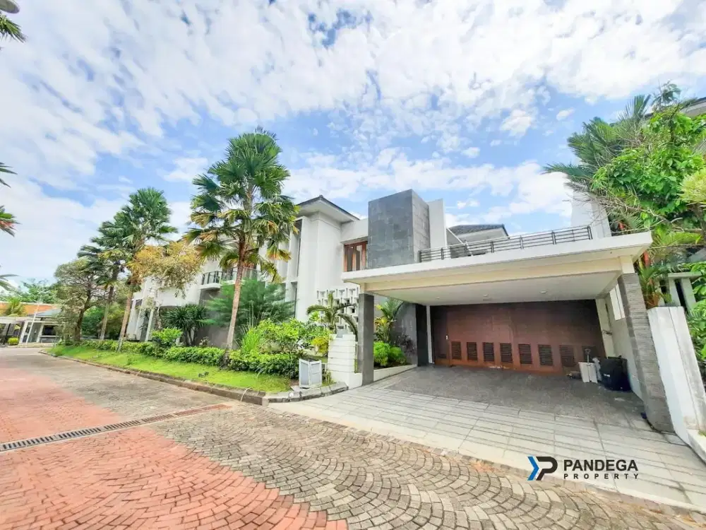 Bale Hinggil Jl Kaliurang Dekat Hyarta, Green Hills Jogja