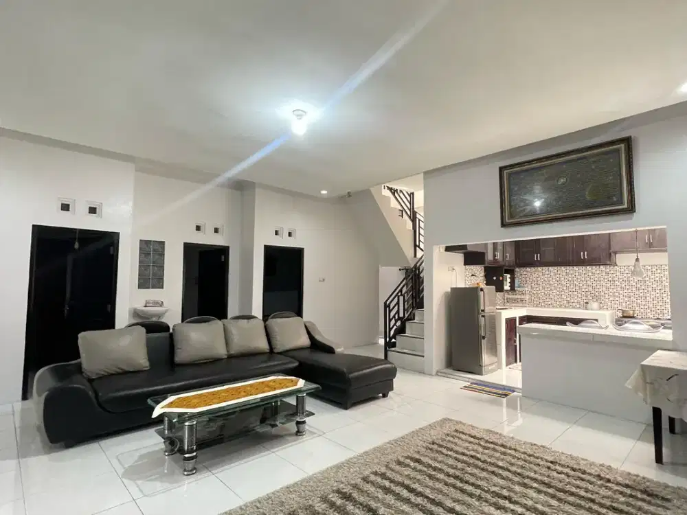 Di sewakan di Fajar Indah Rumah se isinya full furnish