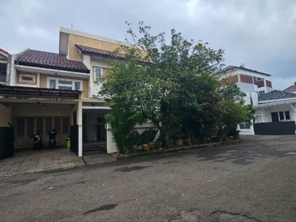 Jual Rumah siap huni dalam komplek Villa delima lebak bulus Jaksel