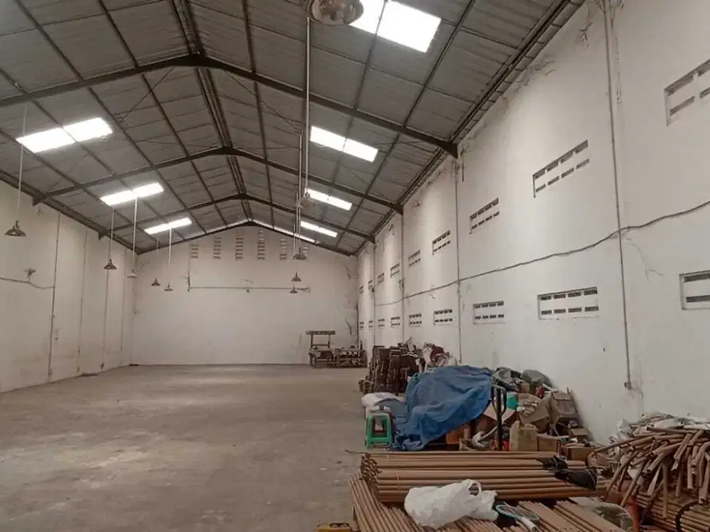 Dijual Gudang Terawat Siap Pakai Lokasi Strategis di Nanjung