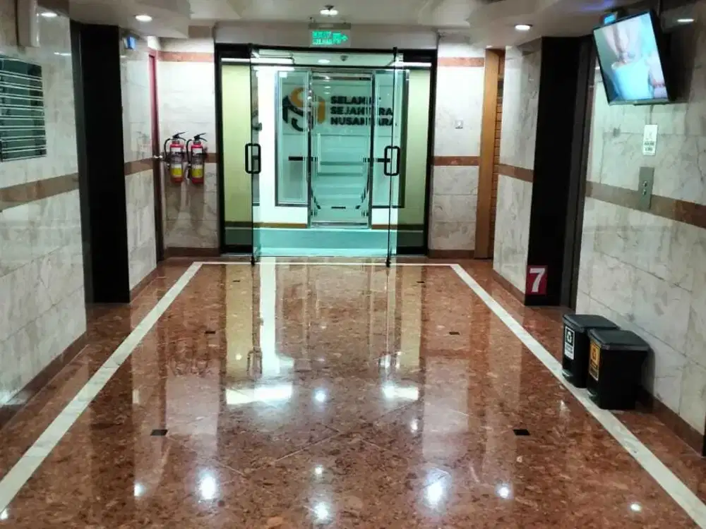 Disewakan kantor luas 47 sqm Partisi Sudirman Jakarta