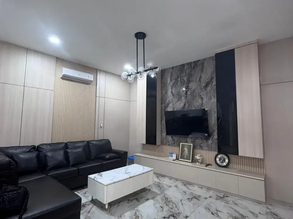 Cluster Chrystal Gading Serpong 4 Lantai Semi Furnished