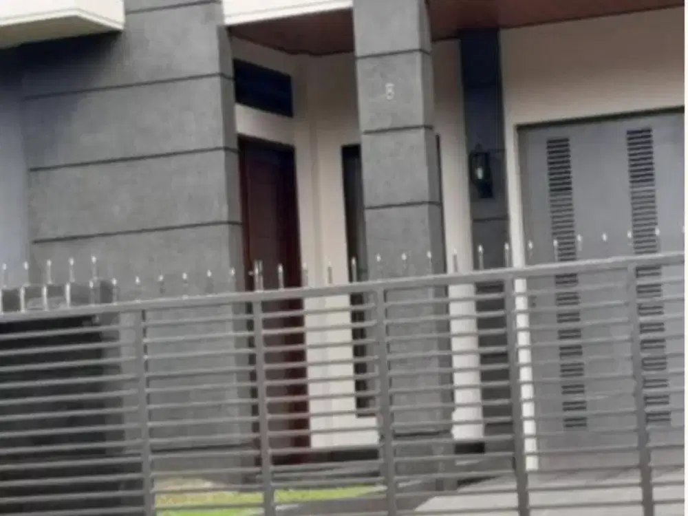 DILELANG MURAH Rumah MEWAH bagus siap huni di Jl.Batununggal Indah ll