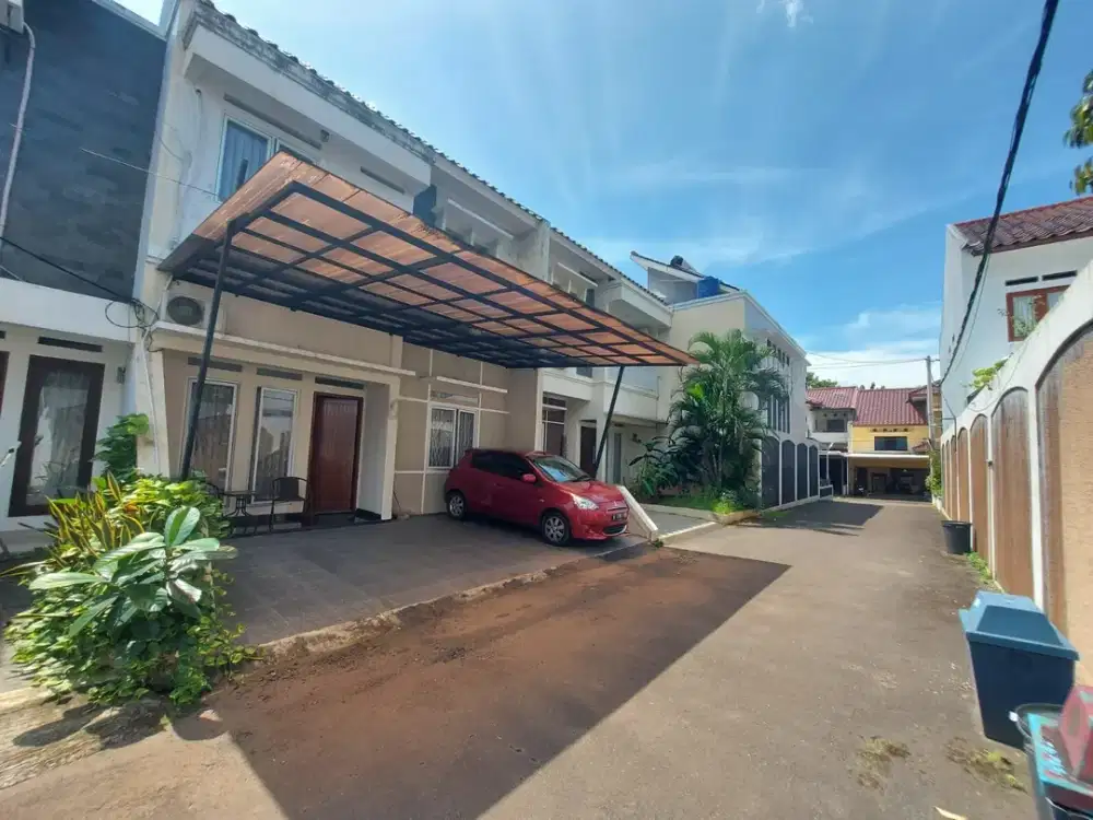 Rumah 2 Lantai dalam Komplek Dekat Akses Tol Desari