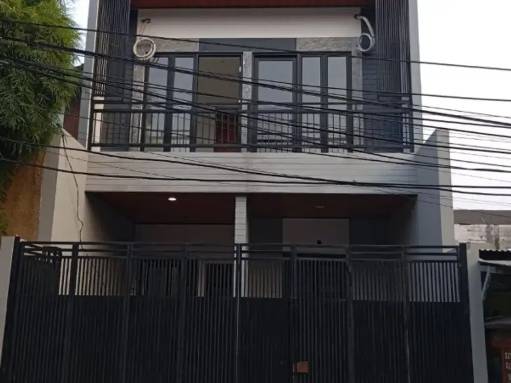 Disewakan Rumah Baru 2 lantai di Cipete Jakarta Selatan