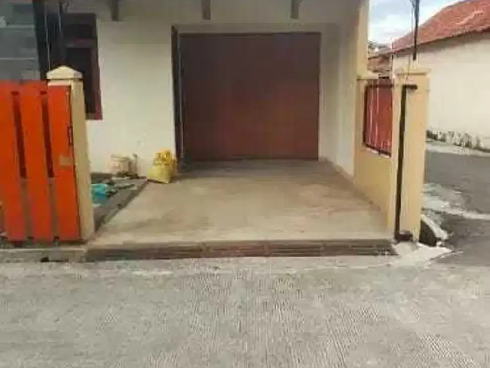 Disewakan Rumah Lama Terawat Baru Renov di Komplek Guruminda Arcamanik