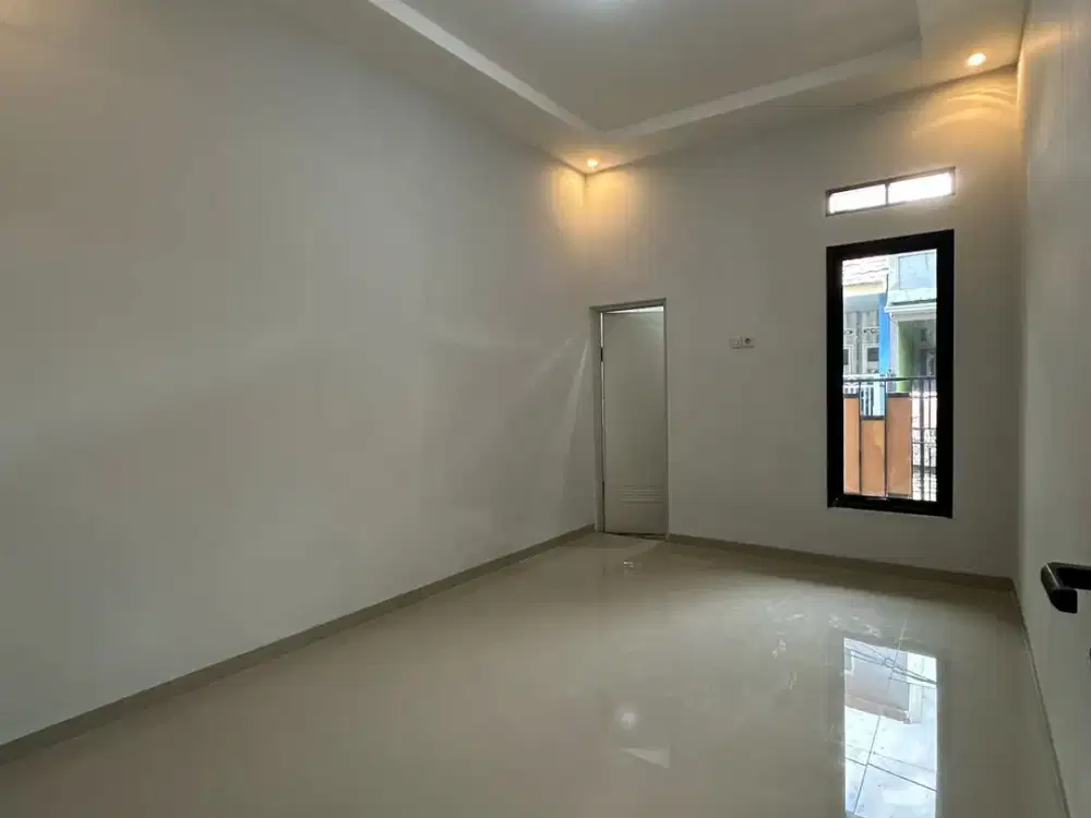 Dijual Rumah Bagus High Ceiling di Cluster Graha Pesona Citra Raya