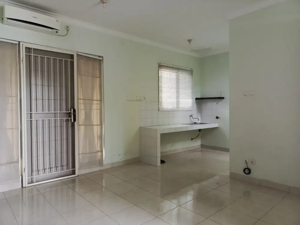 Disewakan Rumah 2KT Modernland Tangerang