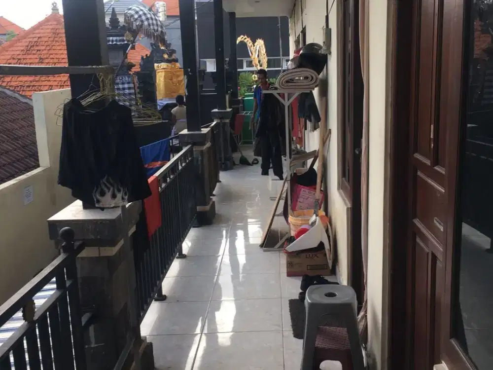 DIJUAL KOST2AN LT2 FULL PENGHUNI DI JL. PADMA DENPASAR TIMUR
